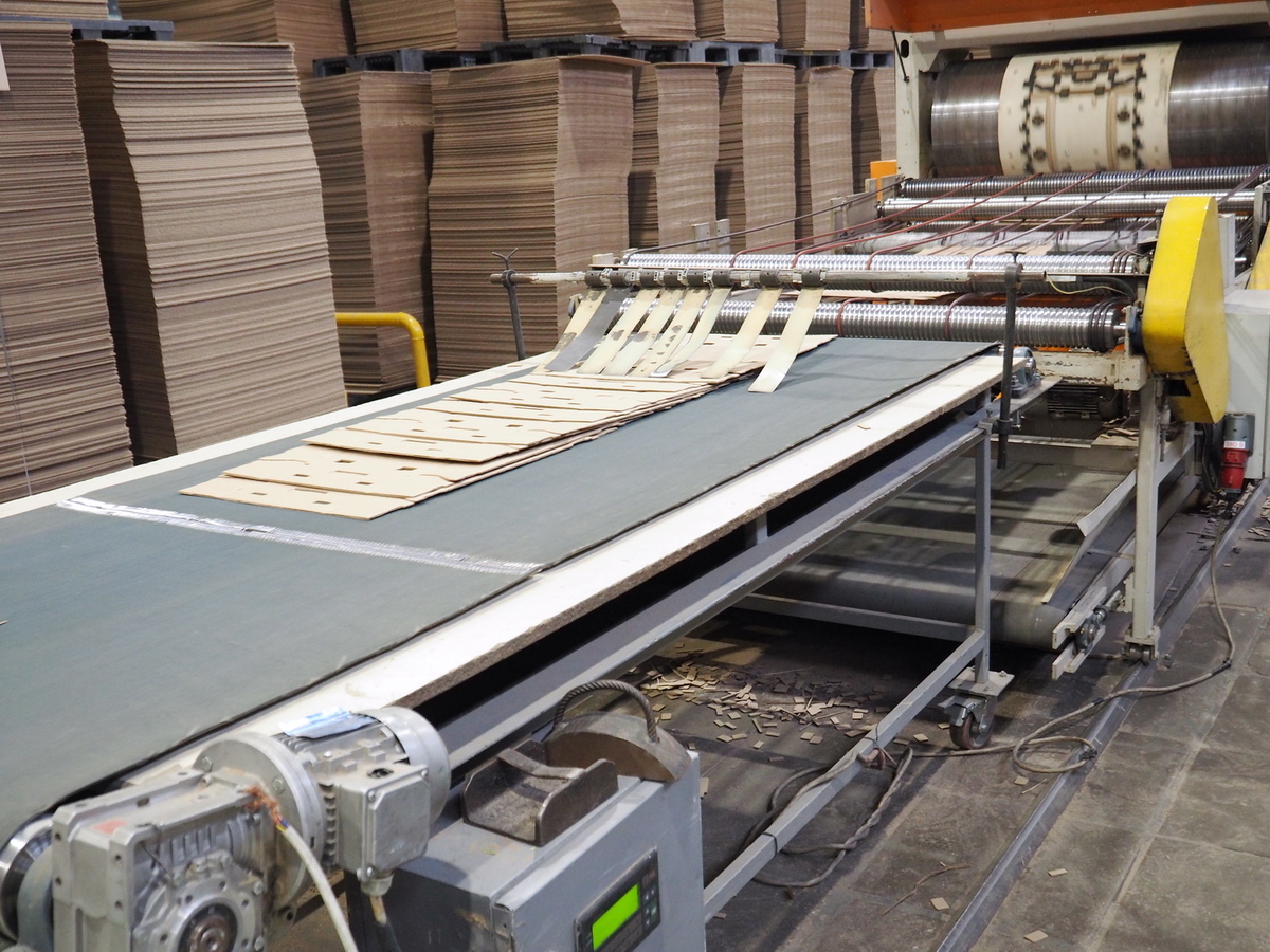 Движение коробов каскадом и на пониженной скорости