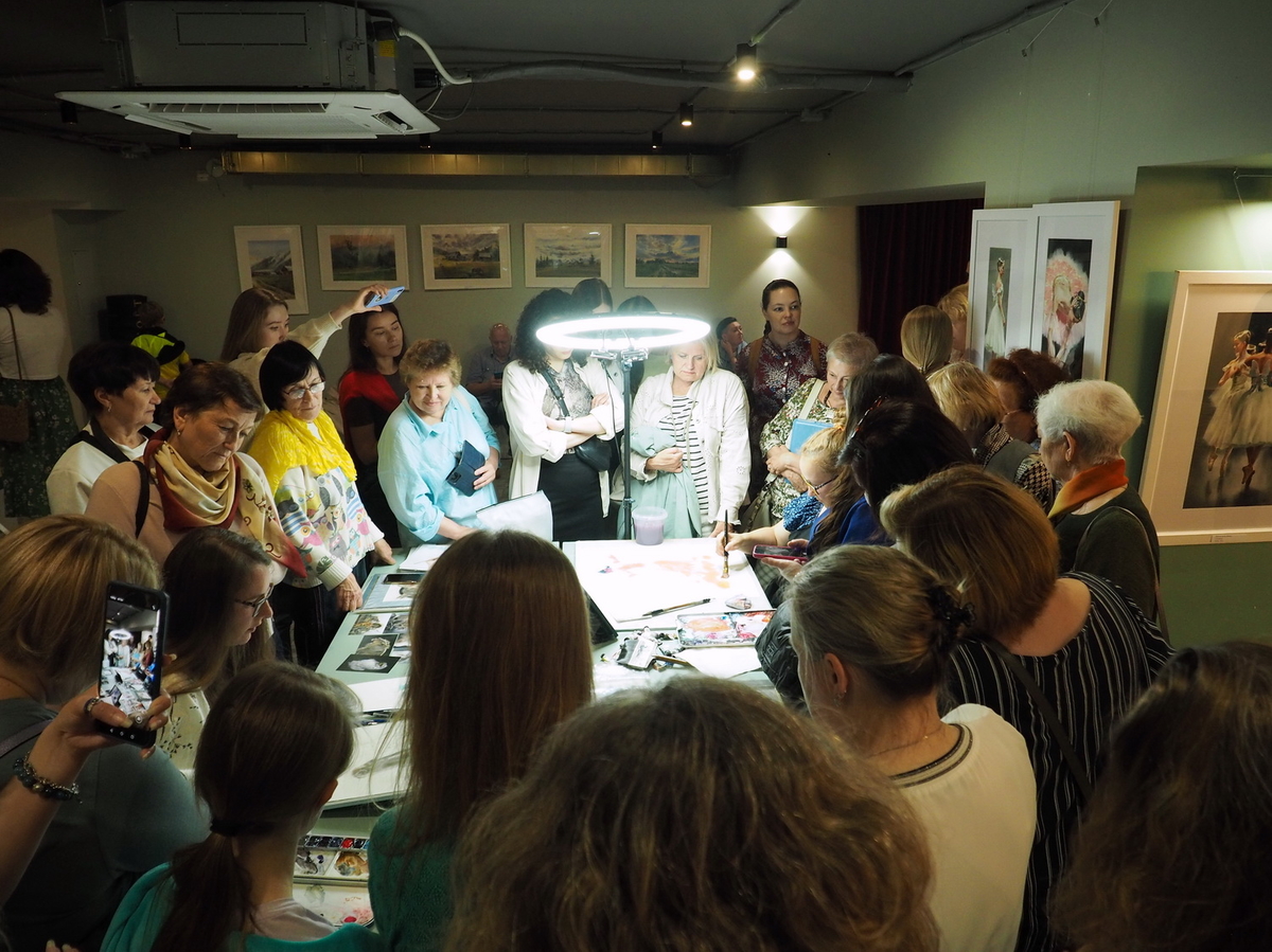 Слева: Ирина Кукрусова, справа: Анна Иванова 