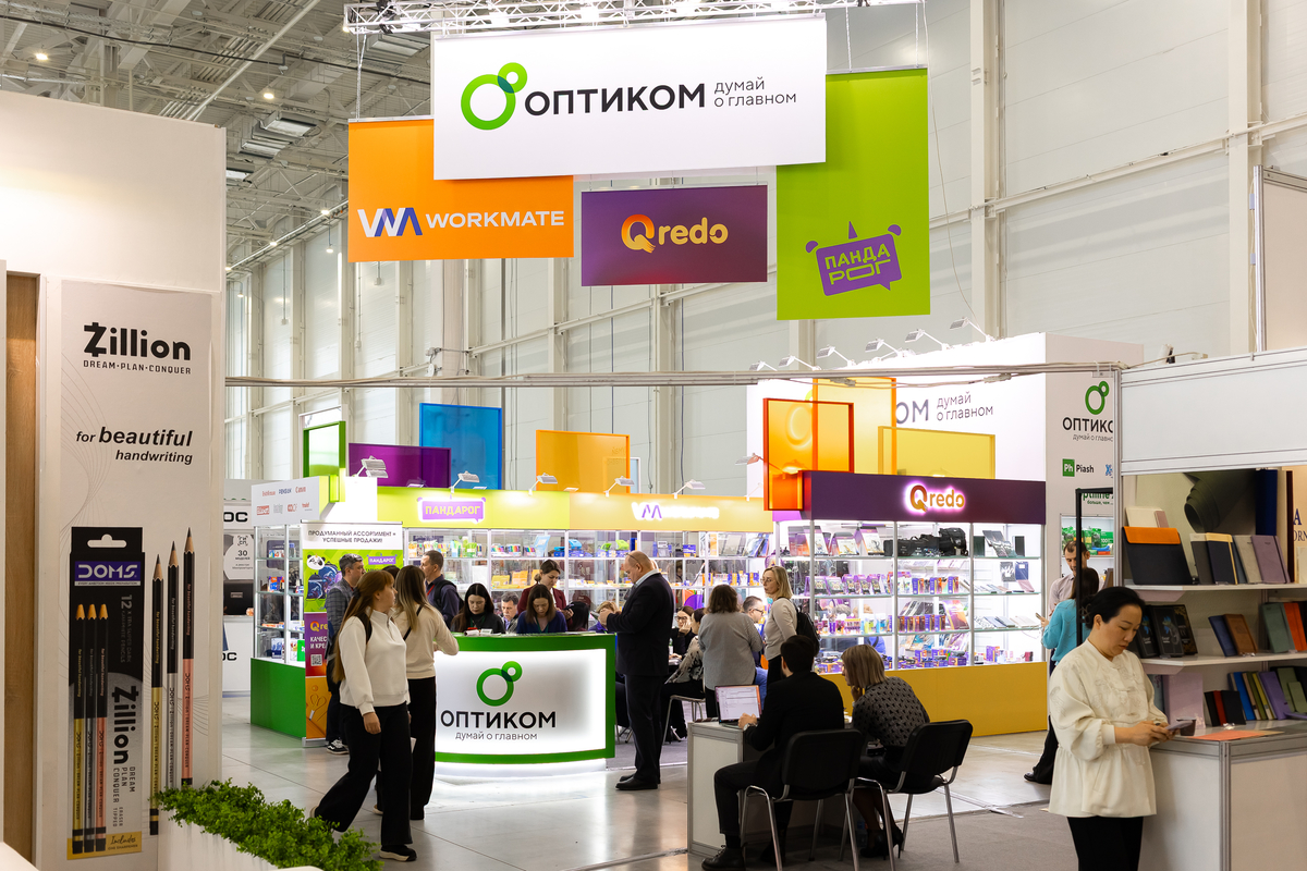 Стенд компании «ОПТИКОМ» на выставке «Скрепка Экспо — 2026»